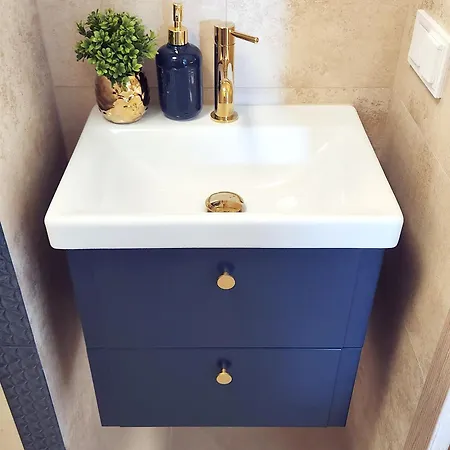 Miedzy Lasem A Morzem *