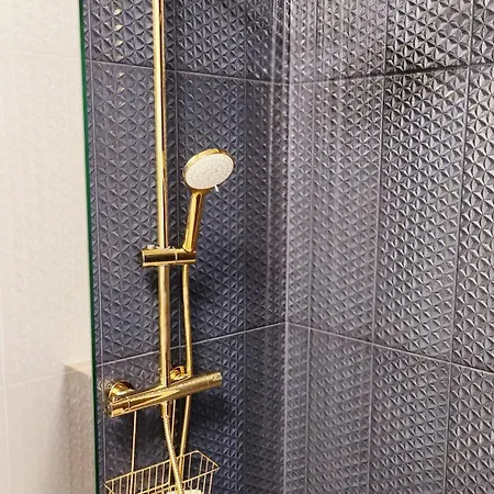 Miedzy Lasem A Morzem * Dziwnów